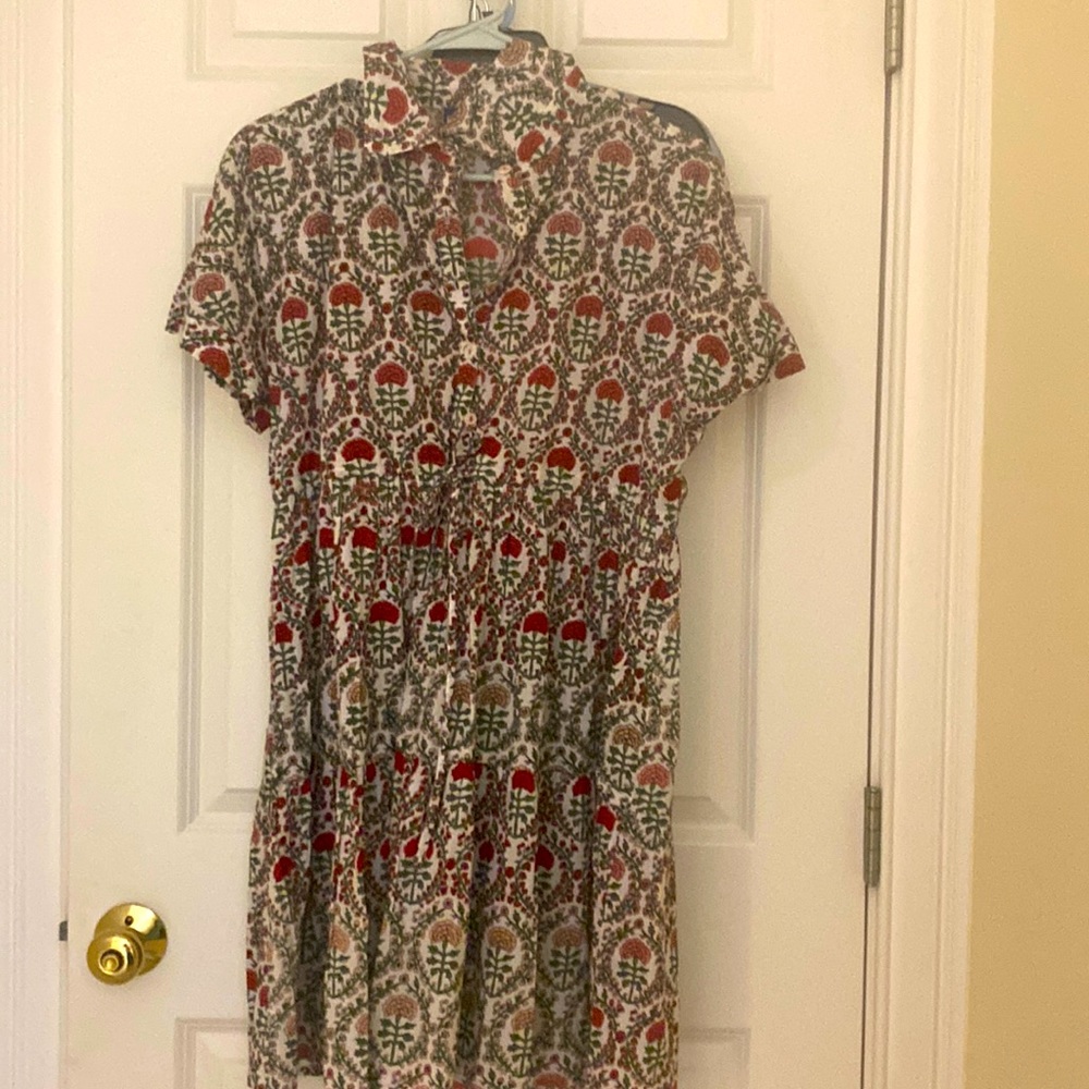 To s garden nwt. Knee length dress small